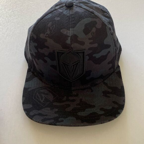Fanatics Vegas Golden Knights Dark Camo Snap Back Hat - Picture 1 of 4